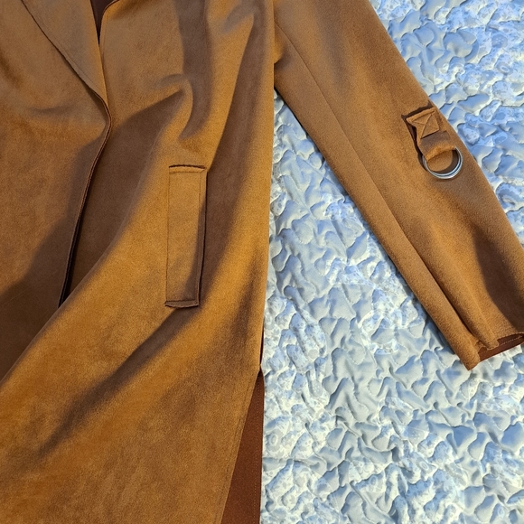 Tan suede Guess trench coat - Picture 3 of 6